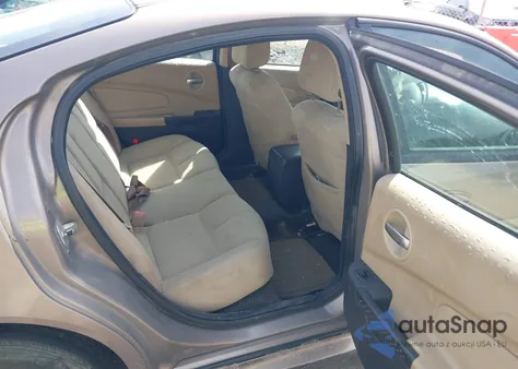 2007 Pontiac Grand Prix z USA, uszkodzony, nr VIN 2G2WP552271102657